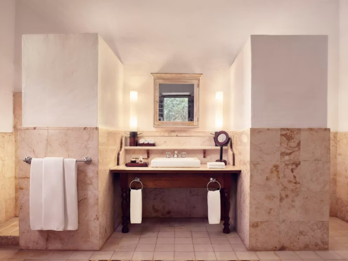Bathroom 4, HACIENDA TEMOZON SUR by IHG, Abalá