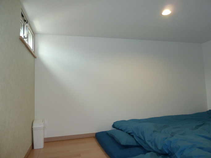 Bedroom 13