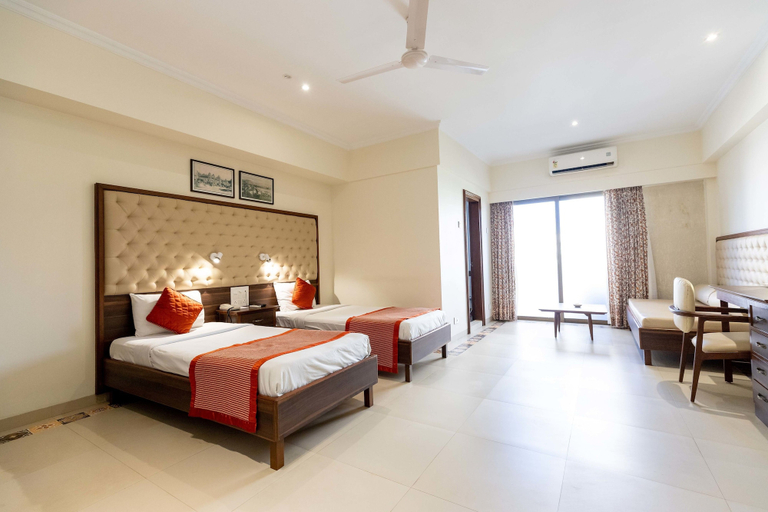 Bedroom 2, West End Hotel, Mumbai City