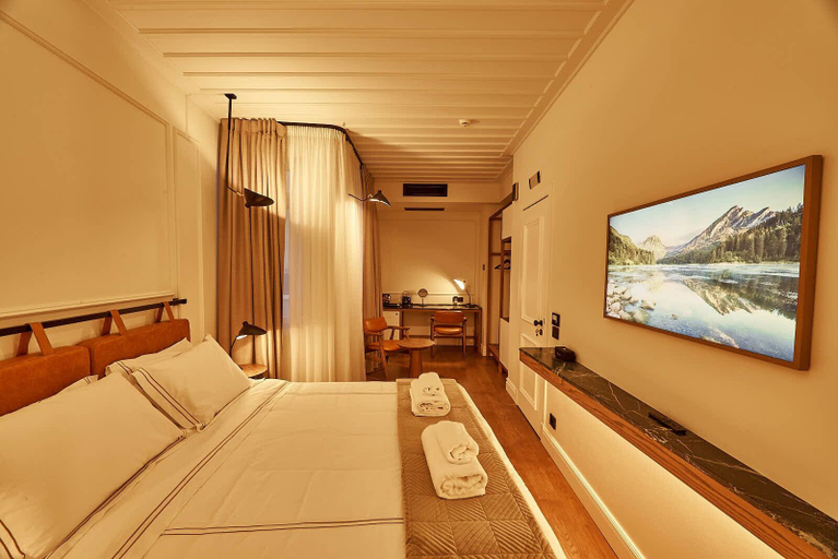 Bedroom 2, Regno di Morea, Peloponnese