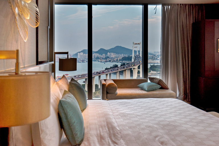 Bedroom 30