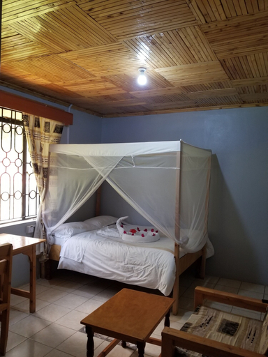 Bedroom 2, Mataman Gardens, Naivasha