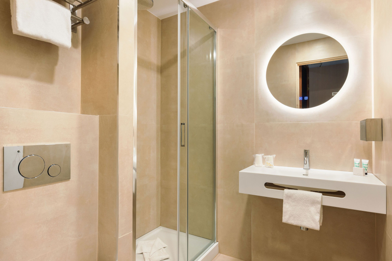 Bathroom 4, Hôtel KHLA Nice, Alpes-Maritimes