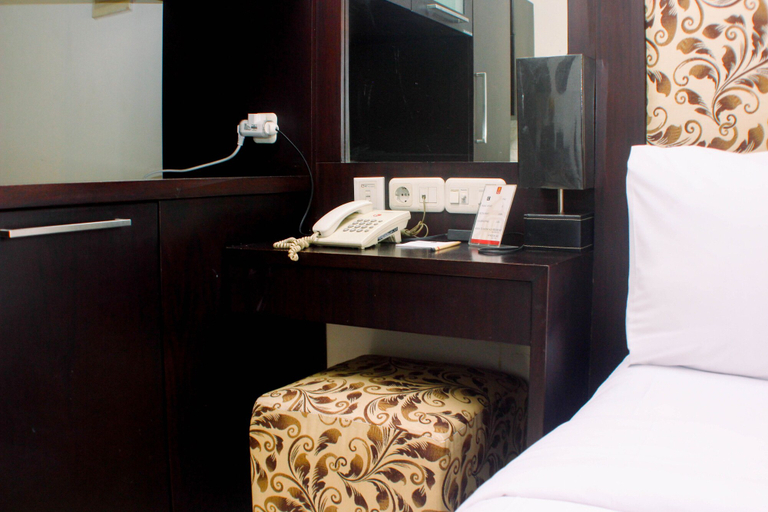 Room 5, Luxury Studio At Metropark Condominium Jababeka Apartment, Cikarang
