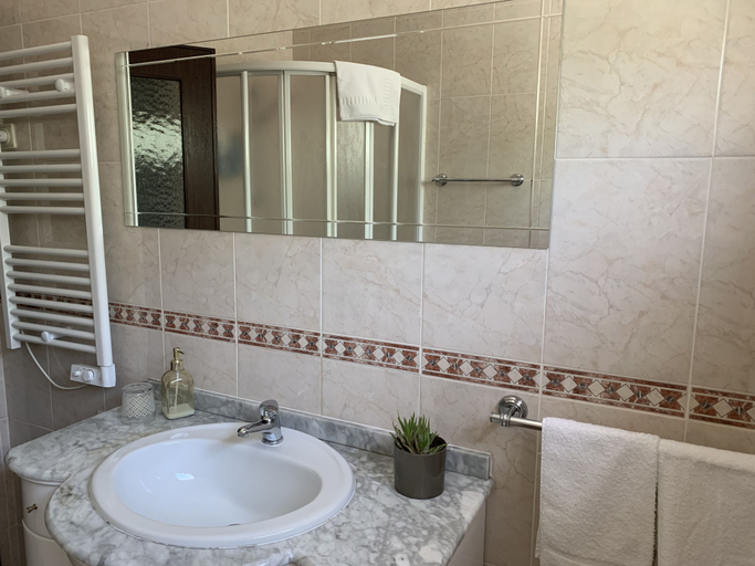 Bathroom, Dom Ruas Apartment, Peso da Régua