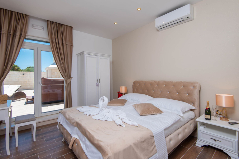 Bedroom 3, Villa Domenica, Orebić