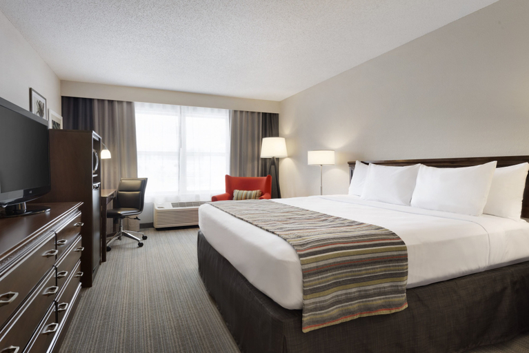 Bedroom 3, Country Inn & Suites by Radisson, Houghton, MI, Houghton