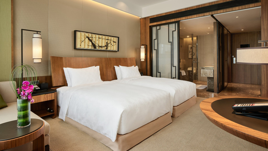 Bedroom 3, HUALUXE Hotels and Resorts NINGBO HARBOR CITY, Ningbo