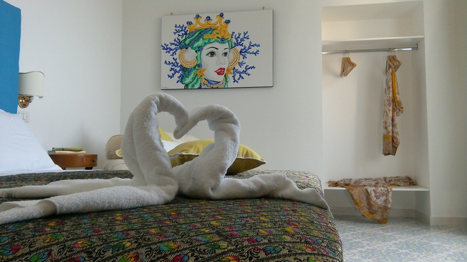 Bedroom 5, Torre Elisabetta, Napoli