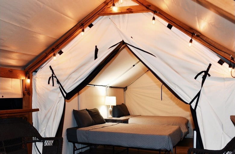 Bedroom 3, Son's River Ranch Glamping Cabin 20, Guadalupe