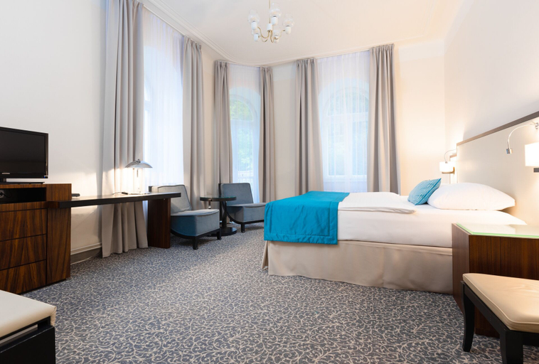 Bedroom 2, Orea Spa Hotel Bohemia, Cheb