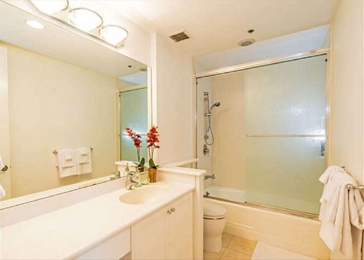 Bathroom 5, Ilikai by Luana Hawaii Vacation Rentals, Honolulu