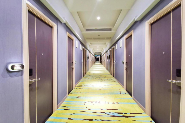Others 3, RedDoorz Premium Podstel, Huai Kwang