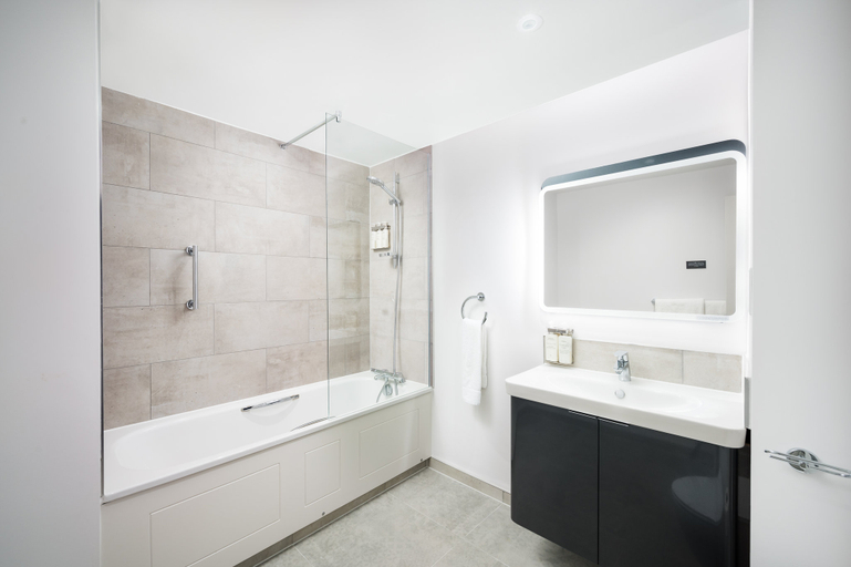 Bathroom 3, voco ST. JOHN'S SOLIHULL by IHG, Solihull