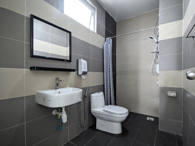 Bathroom 5, Hom Villa 5rm 12-22px Wifi/Netflix/BBQ/SteamBoat, Kota Tinggi