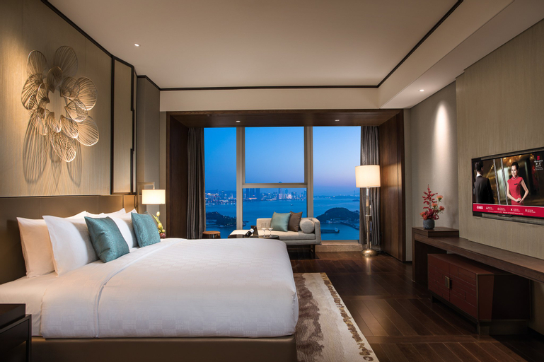 Bedroom 28