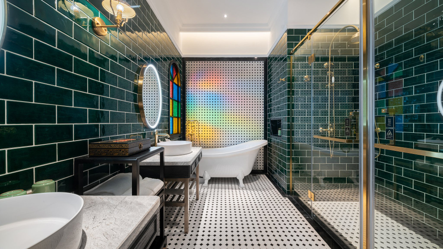 Bathroom 3, Hotel Indigo HEILONG LAKE by IHG, Meishan
