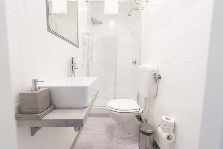 Bathroom 5, White Gioberti Guesthouse, Rome