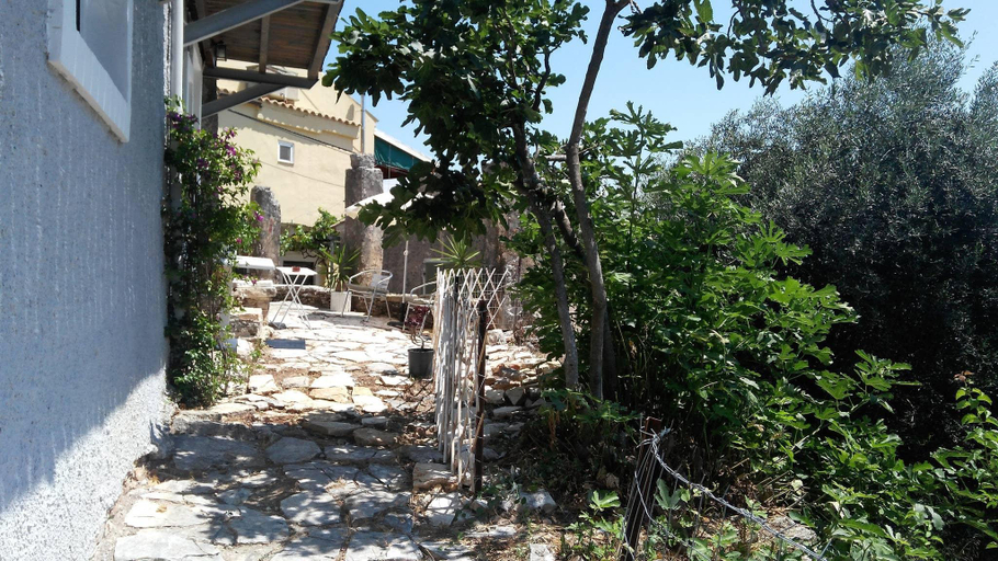 Others 5, Aristidis Stone House, Ionian Islands