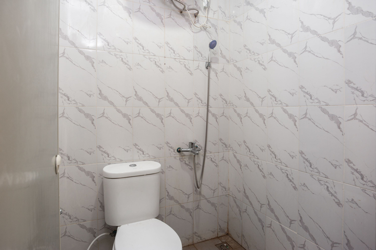 Bedroom 3, Urbanview Hotel Kanajiwa Bandar Lampung by RedDoorz, Bandar Lampung