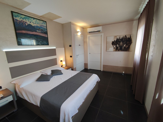 Bedroom 3, Therra Lodge, Treviso