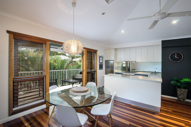 Dining Room 1