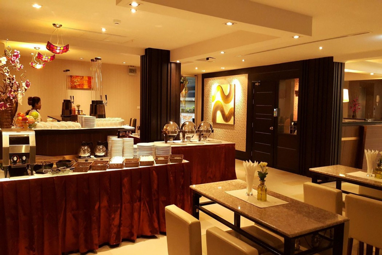 Food & Drinks, Leelawadee Modern Resort Huaykwang, Din Dang