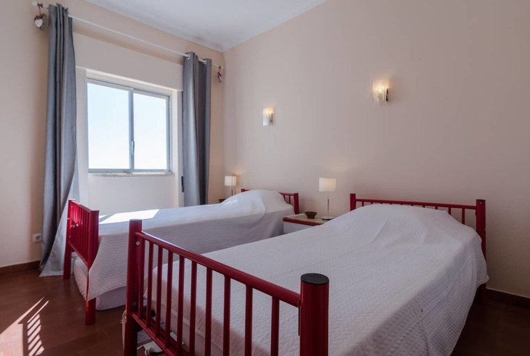 Bedroom 4, Remarkable 2-bed Apartment, Portimão