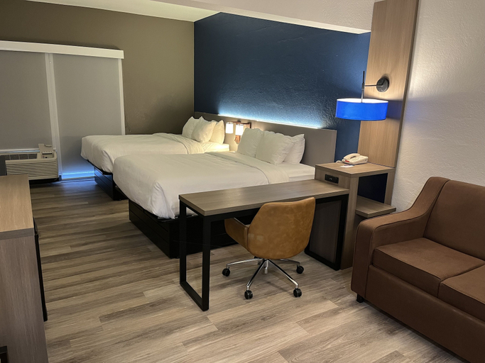 Bedroom 3, Comfort Suites Clearwater - Dunedin, Pinellas