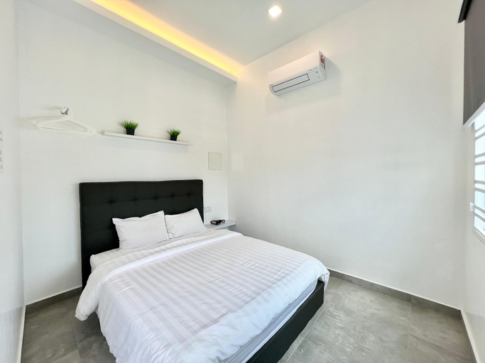 Bedroom 3, H&H 3 【Karaoke•Private Pool•BBQ•Steamboat•19 Pax】, Malacca City