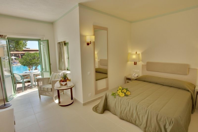 Bedroom 4, Silva Beach Hotel, Crete