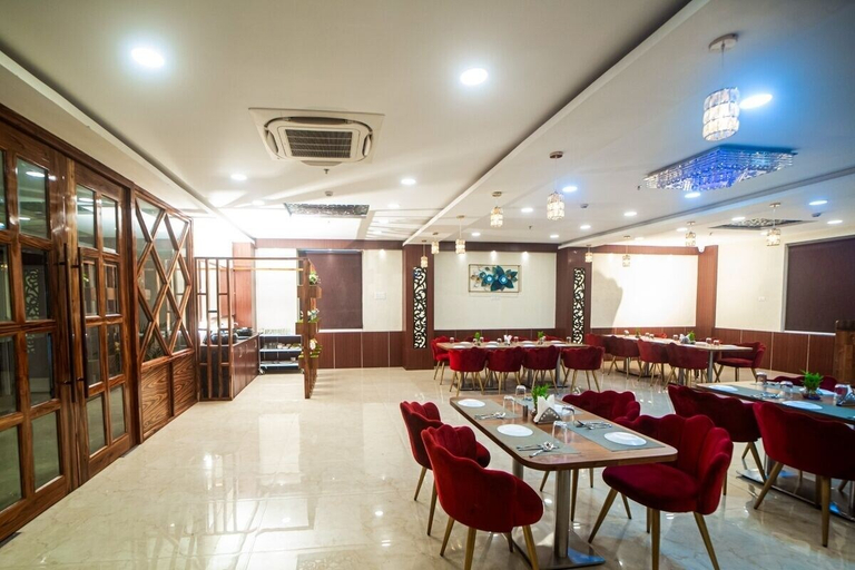 Food & Drinks 5, Hotel The Pearl, Varanasi