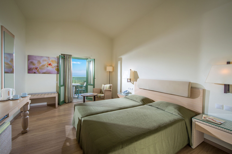 Bedroom 4, Silva Beach Hotel, Crete