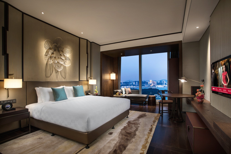Bedroom 4, HUALUXE Hotels and Resorts XIAMEN HAICANG HARBOUR VIEW, Xiamen