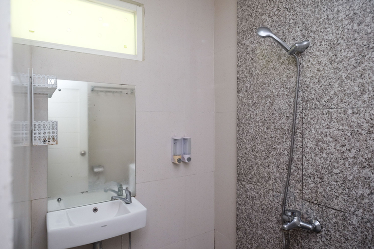 Bedroom 3, Urbanview Syariah Kadarman Home Laweyan by RedDoorz, Solo