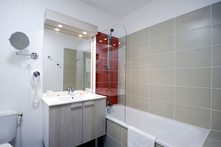 Bathroom 5, Hôtel Nakara by Odalys, Hérault