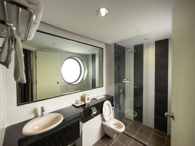 Bathroom 3, Beta Service Apartment, Labuan