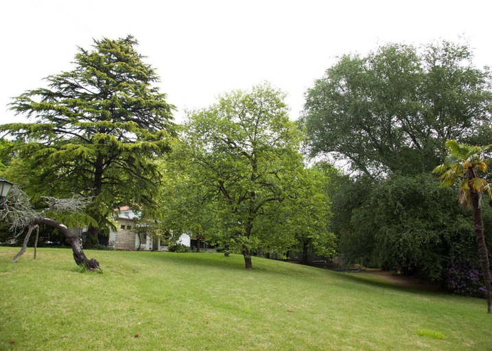 Others 5, Captivating 6-bed House in Grijó, Vila Nova de Gaia