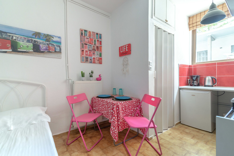 Others 4, Comfort Apartments 2, Crete