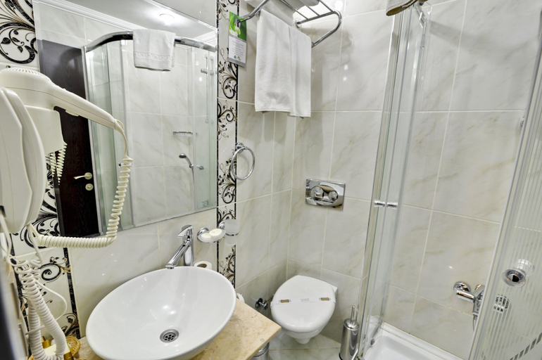 Bathroom 3, Hotel Princess Old City, Fatih