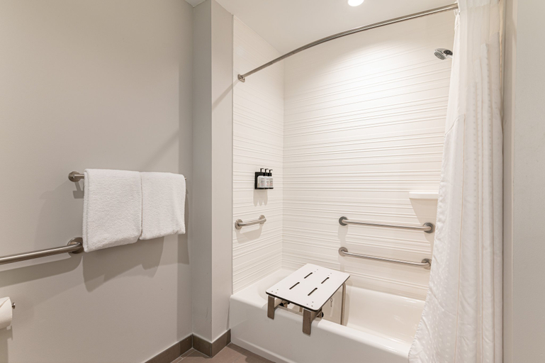 Bathroom 4, avid hotel SUMMERVILLE by IHG, Berkeley