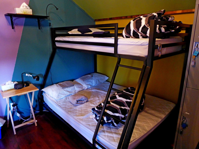 Bedroom 2, Wanderer's Inn Backpackers Hostel, Yukon