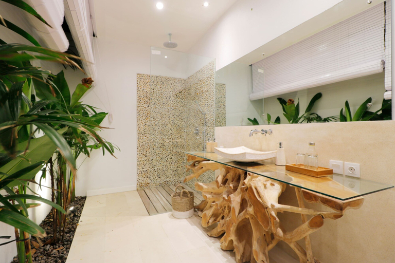 Bathroom 2, Romantic Jungle Villa, 1 BR, Ubud With Staff, Gianyar
