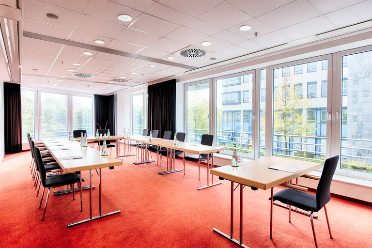 Business Facilities 3, voco DUSSELDORF SEESTERN by IHG, Düsseldorf
