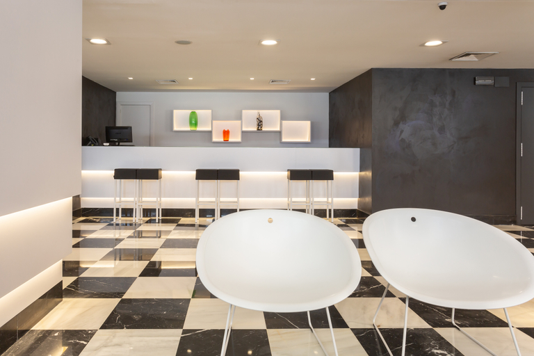 Food & Drinks 5, Monte Carmelo, Sevilla