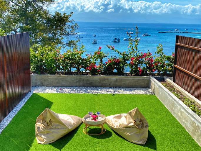 Exterior & Views 15