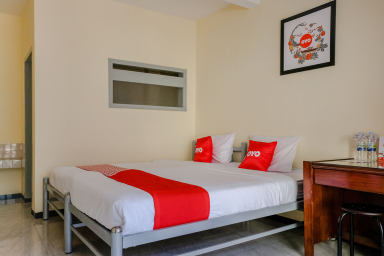 Bedroom 1, OYO 1289 Cbr Residence, Malang