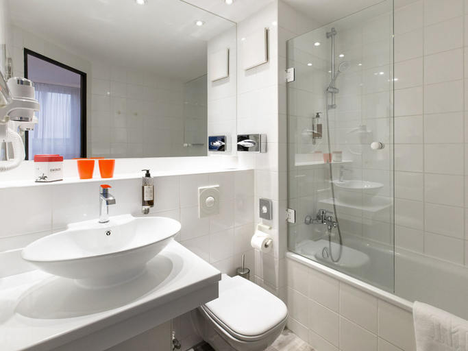 Bathroom, Achat Premium Airport-Hannover, Region Hannover
