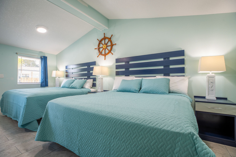 Bedroom 3, The Hotel Palms Poolside, Duval