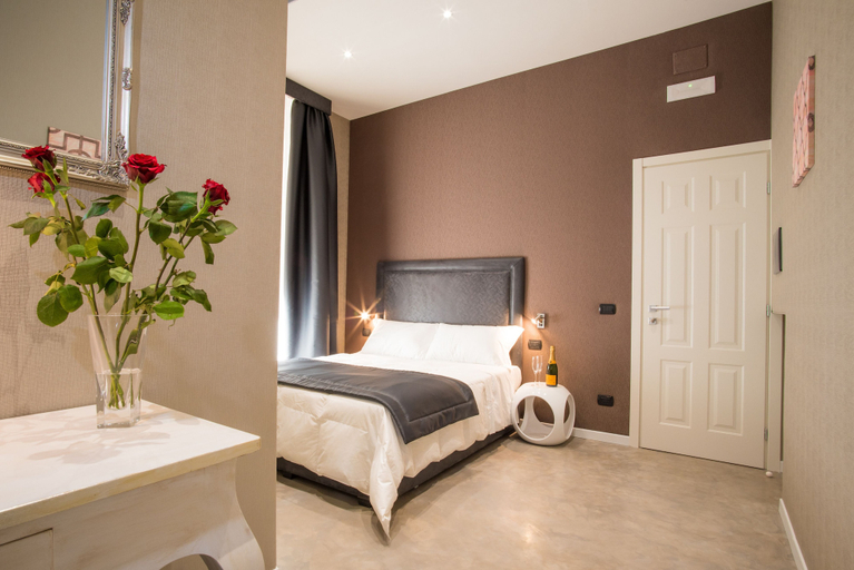 Bedroom 3, Roma 2B, Rome
